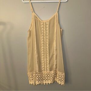 🔥 Cute Options Cream Lace & Rayon Detail Chemise